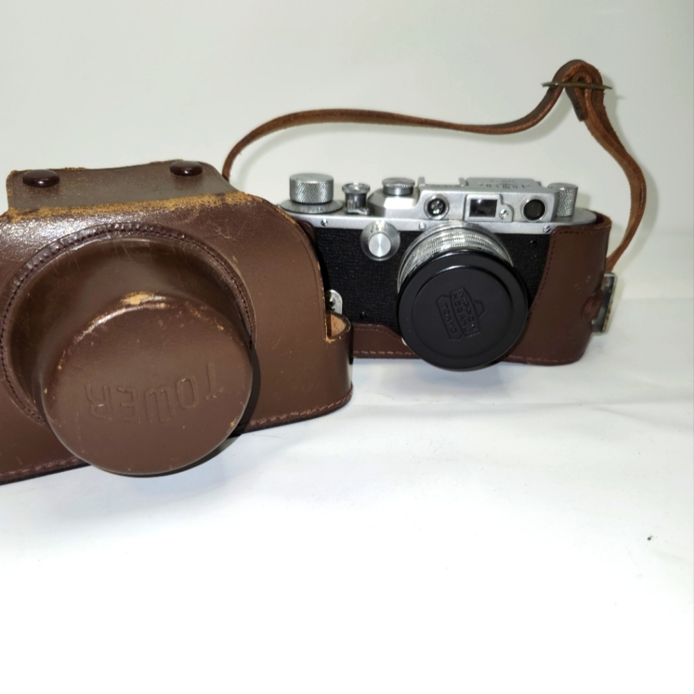 Tower Type 3 vintage camera with case Nippon Kogaku